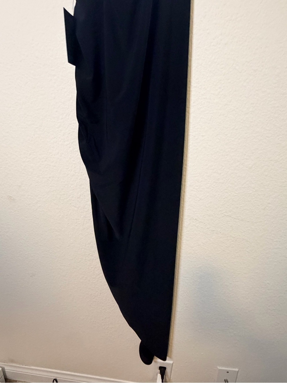 NWT Norma Kamali Cross Halter Side Drape Gown Black L - Picture 8 of 8